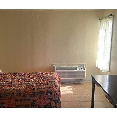 Cole Manor Motel By Oyo Love Field Market Center 댈러스 외부 사진